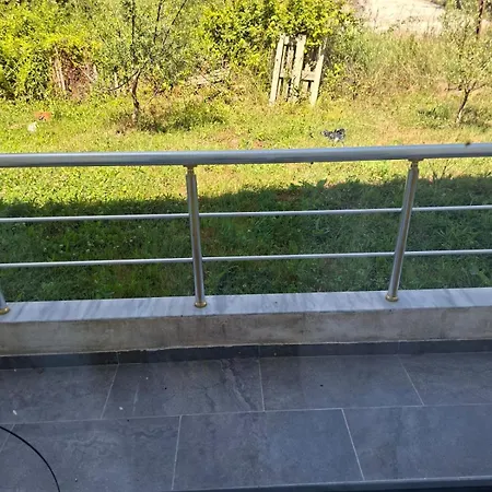 Cheap&chop Penzion Golem (Tirana)